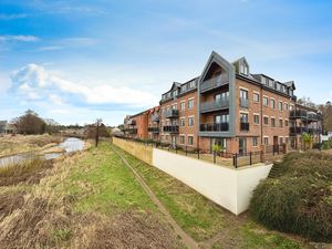 Photo 4- click for photo gallery